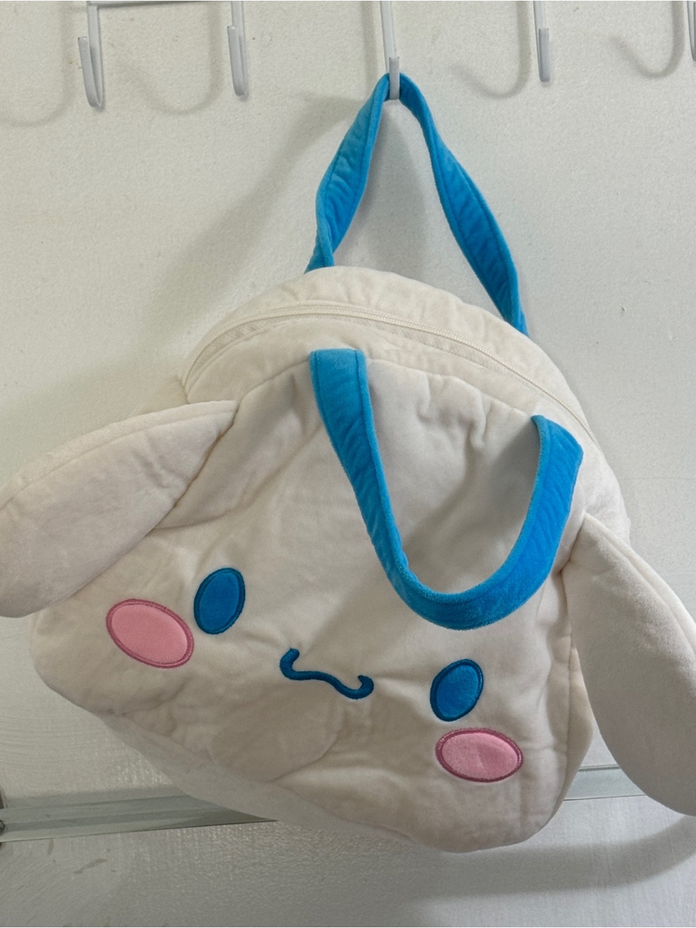 Sanrio Cinnamoroll Shoulder Bag in White with Blue Accents